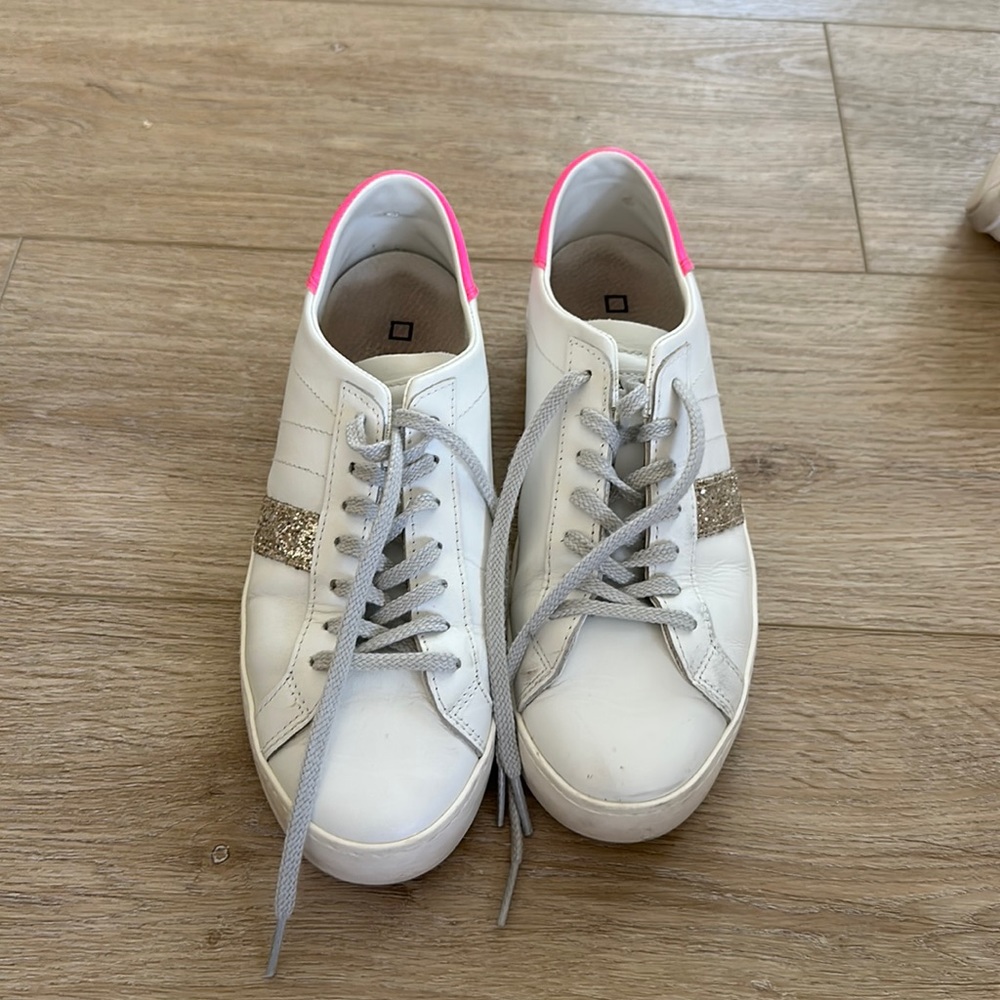 D. A. T. E Barely worn Shoes